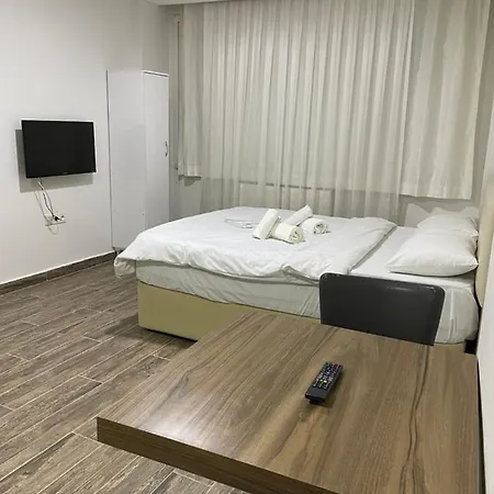 Sunset Apartment *