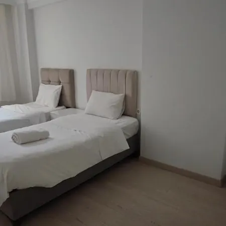 Sunset Apartment *
